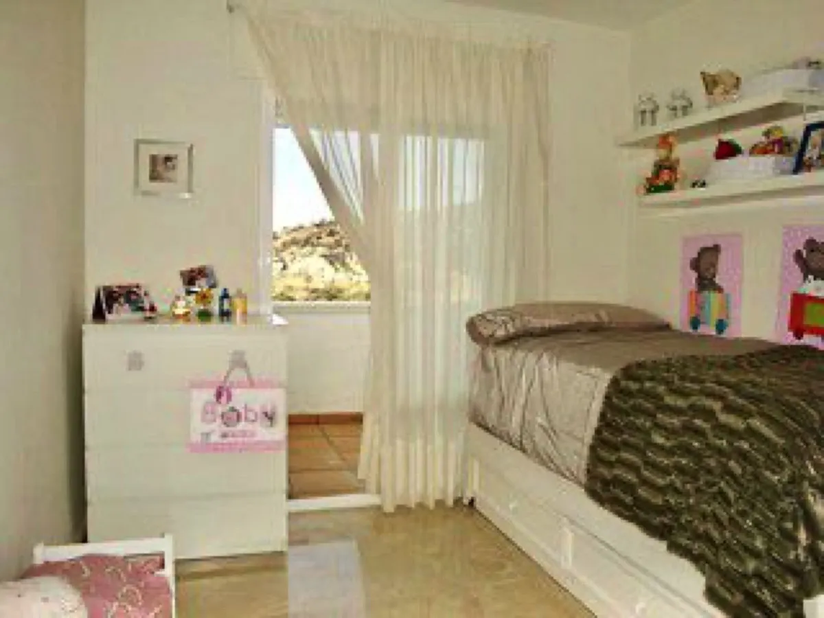 ad229eb2-be01-46fe-ae43-df9e28204b26