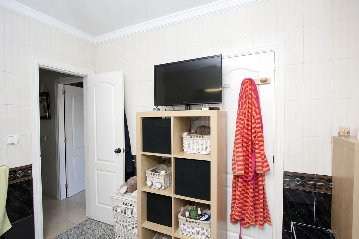 a966519c-d0f0-446a-8398-54cc0a467027