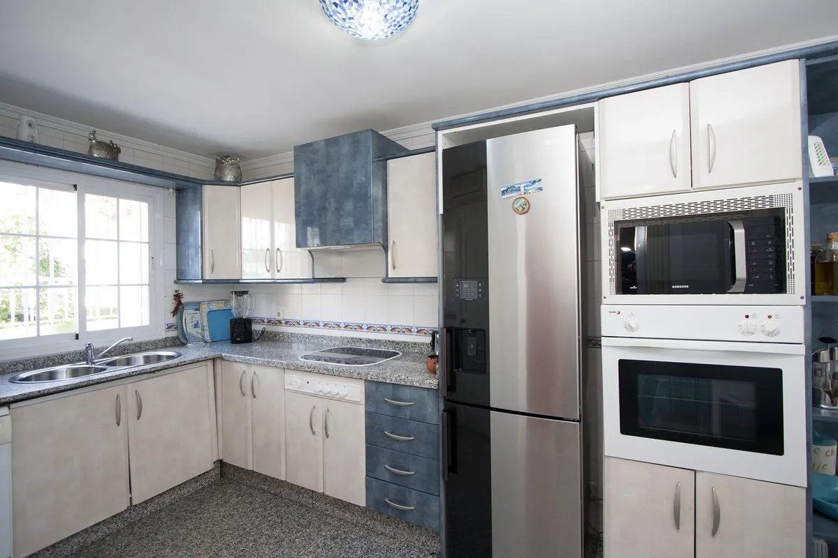 ef02fa80-5bb7-4278-9183-8c403e90730d