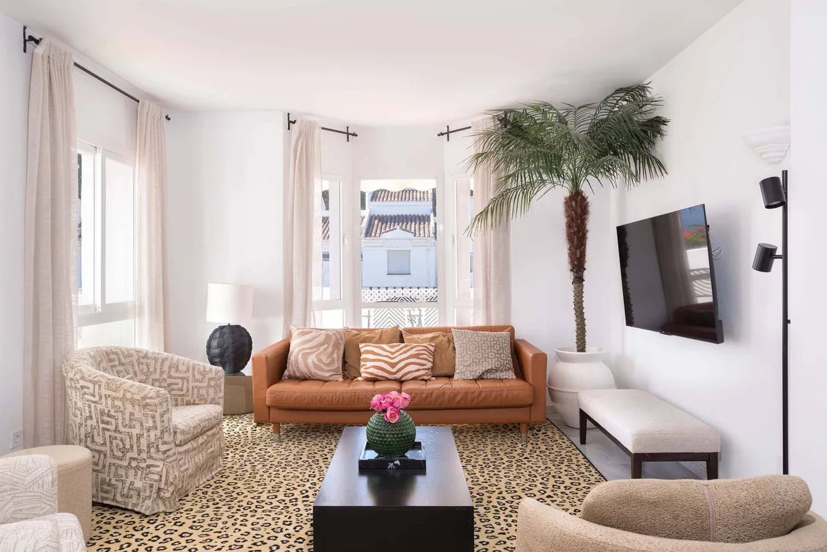 2a3cf5f5-1a92-4c1a-a4f7-d31d64b2b1d2