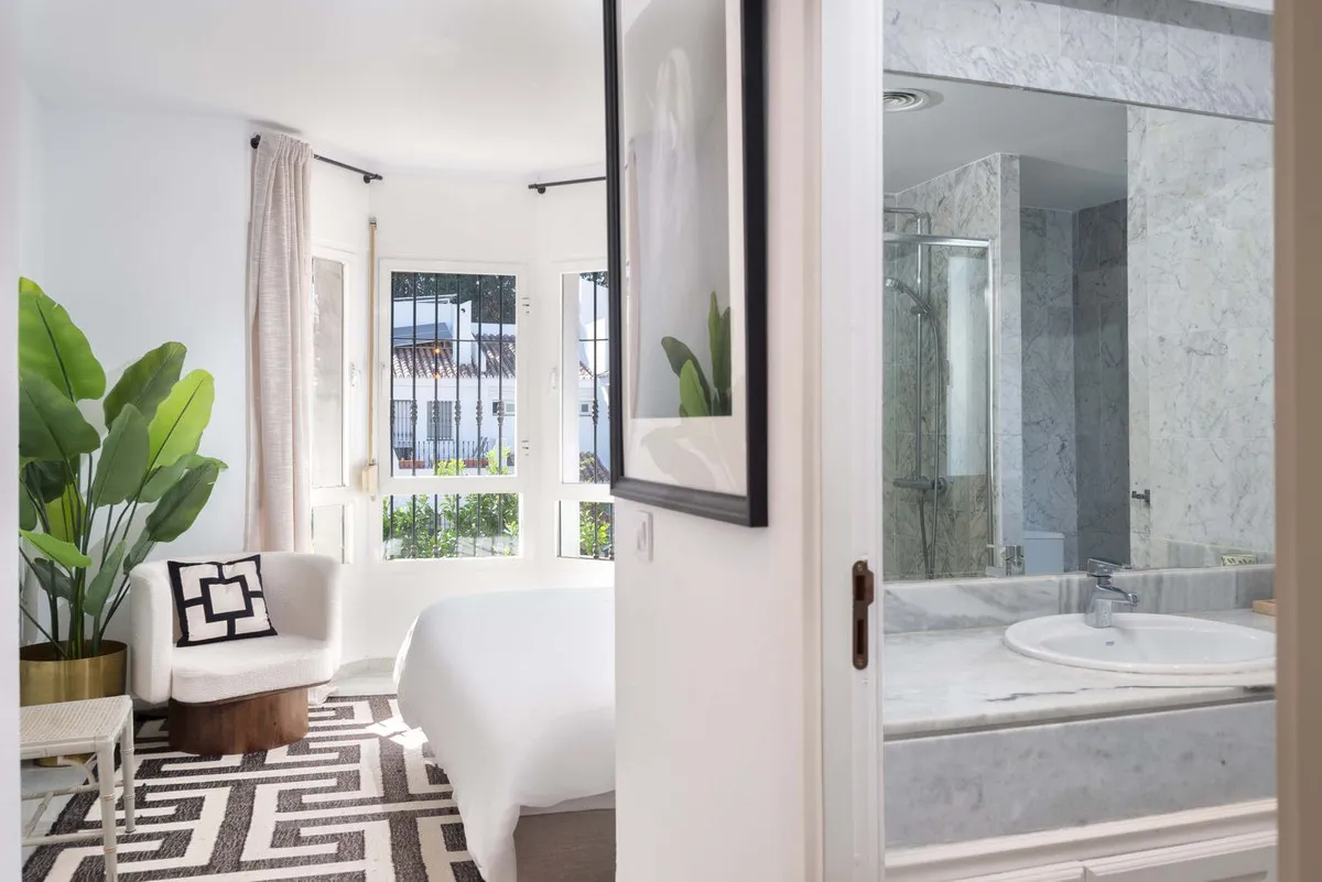 72fe88cb-04b5-4711-8159-70df2f4b1d94