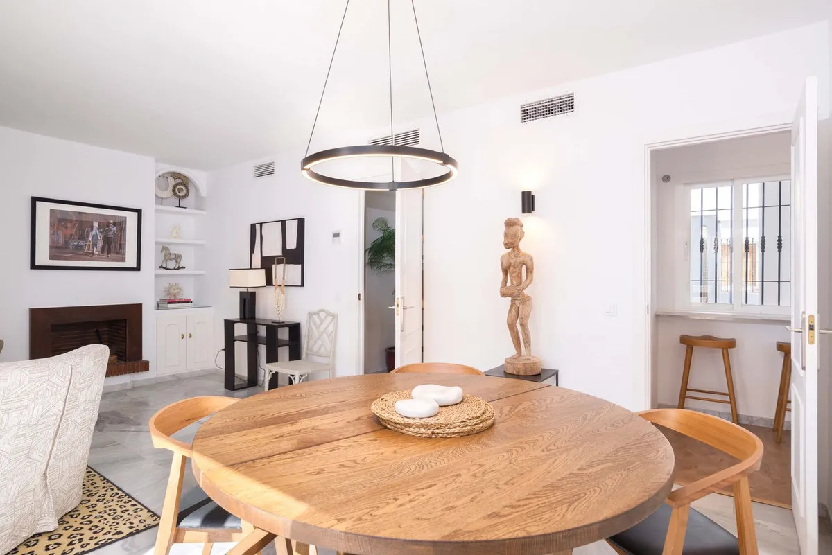 dd037f48-4ef3-440b-ab71-ca2217a9a6a9