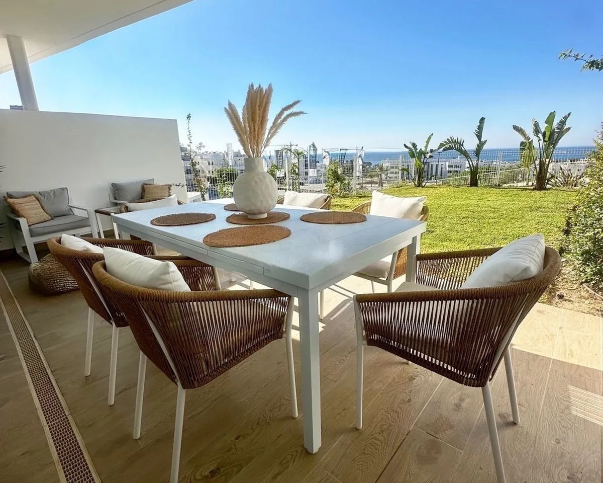 e506b7ef-2f60-4749-906f-0a808a48e521