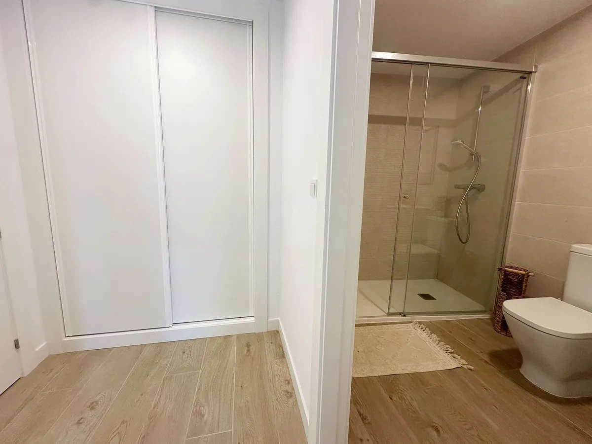 ee986a5f-b0e9-4536-a734-2c3c65b591bc