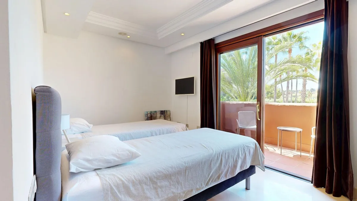 2306032f-4894-4a15-b0bf-55c313263e1d