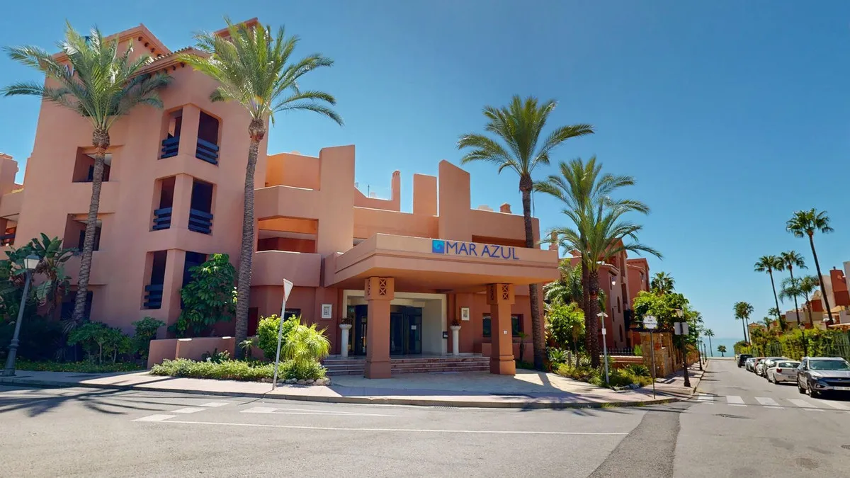 9d9603a5-7387-4ab6-ae0e-cd53bbc8c3fa