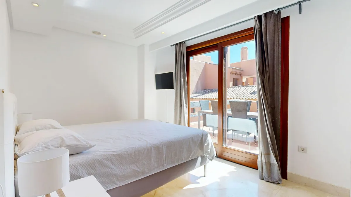 9f988961-4979-4eec-a964-af1964b100bd