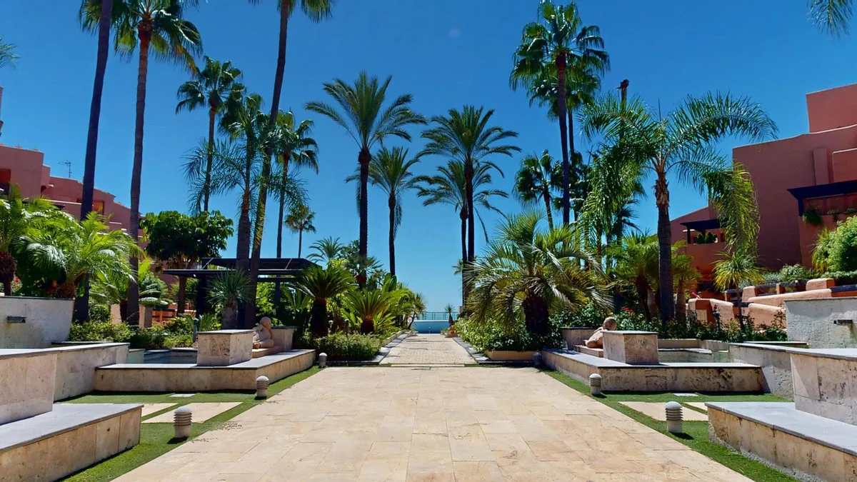 aefd0cab-849e-4cd1-9bce-81487bcef58e