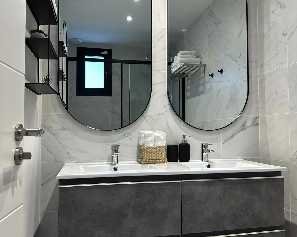 323ef965-8bee-4b7f-8674-46862fb27b09