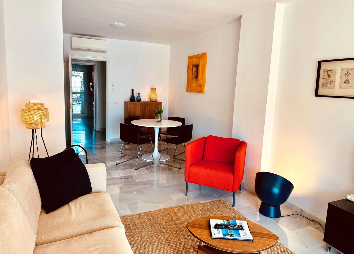 066a385b-654a-4277-96b5-9a423245635e