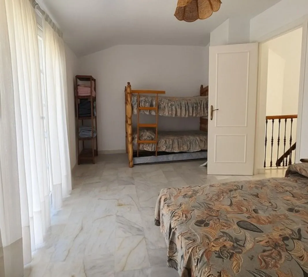 2bbd6865-159c-42d5-8e19-d97e62f2a299