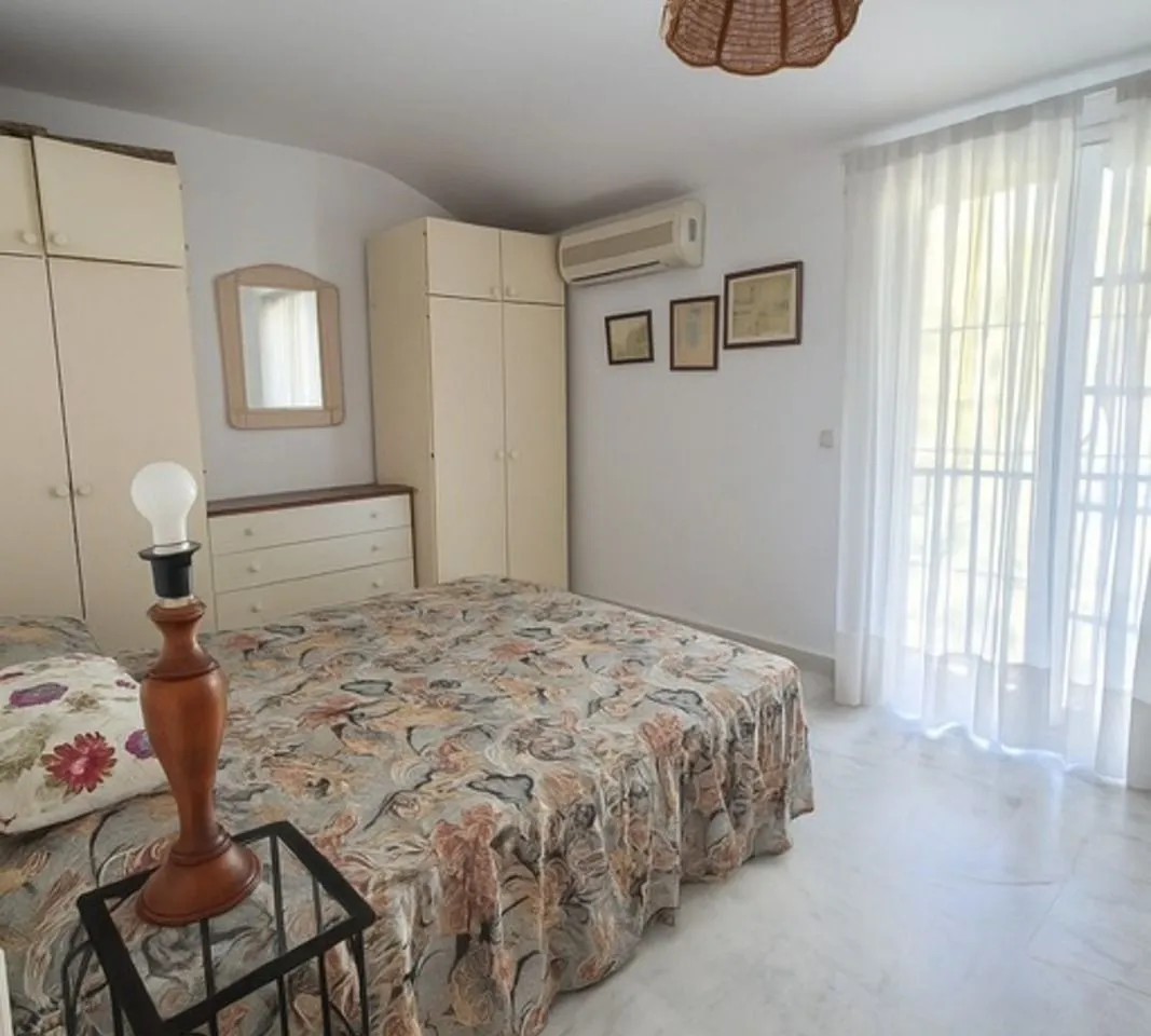 8b87024a-baeb-40a1-8fc5-22419cda2a47