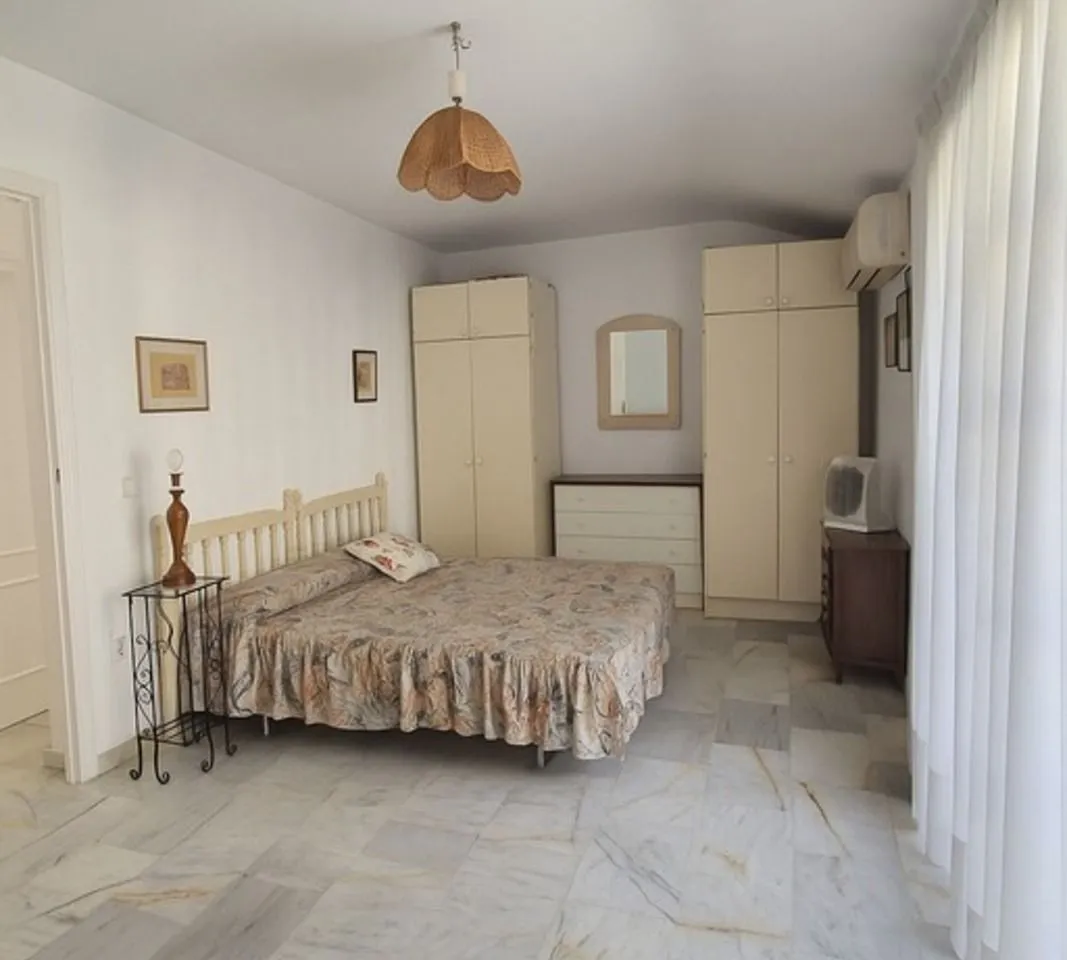 d67f14db-0518-4a42-a776-002d7d593c71