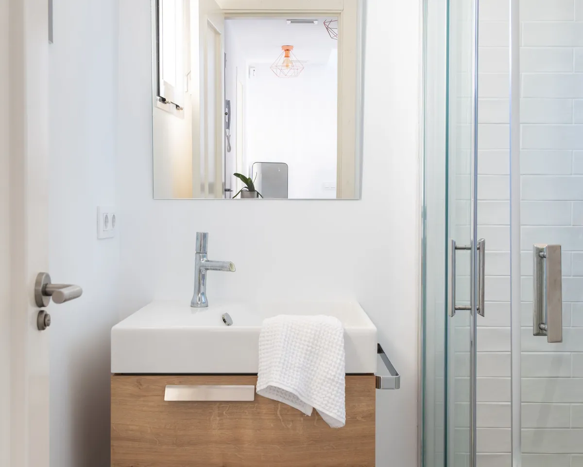 20db2af2-cb38-4fe5-9299-0a2dfacaa3fc