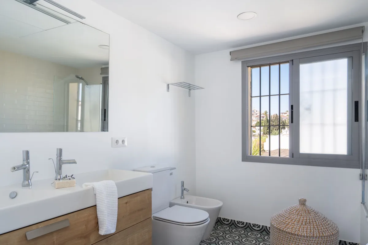 49a62a41-d55d-4783-8f28-28c7561def95