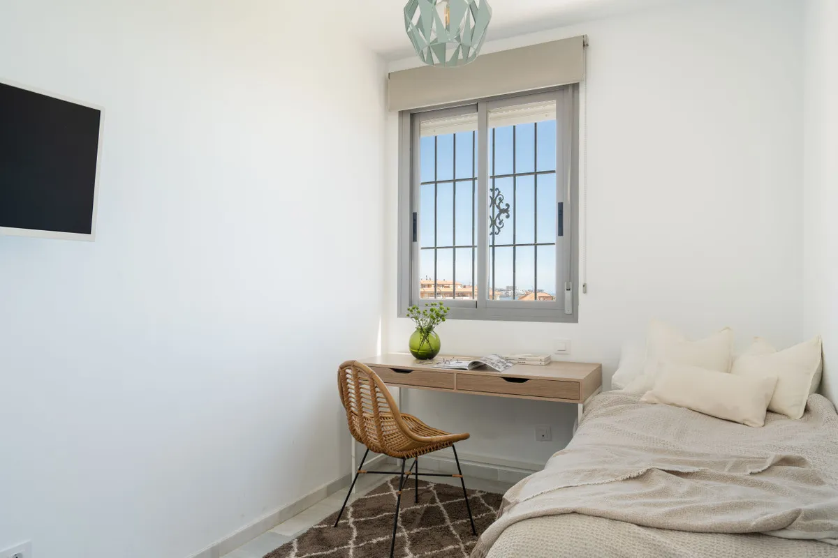 6acd6d2a-e28e-4a5b-9dd2-24d0fbfad498