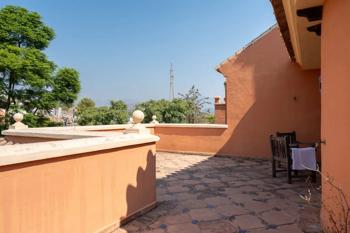 22c9dcef-f698-4263-b7b2-2c0e0b4ea56c