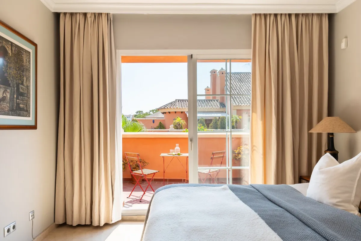 48208b9f-cad2-4a76-b4d0-d59adfa7a8f3