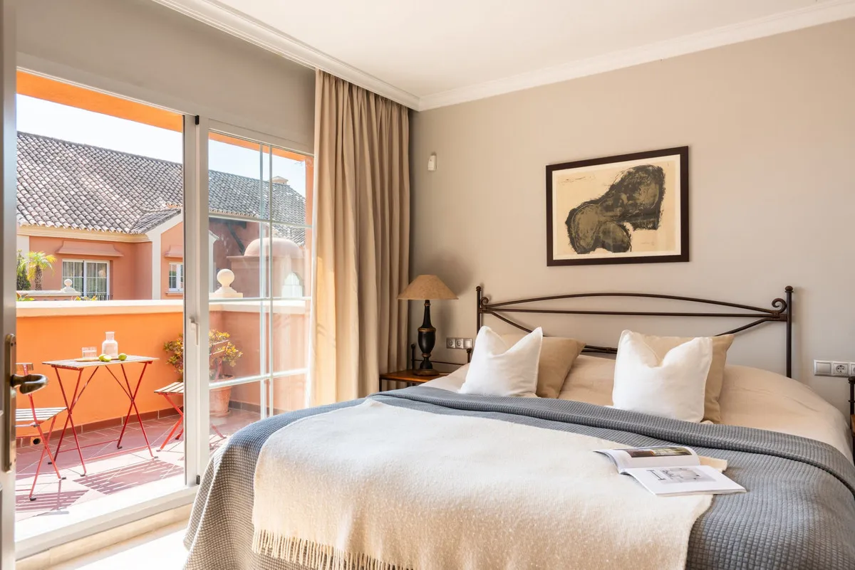 81ecefa8-f515-4c8c-9a75-9157a78c4a65