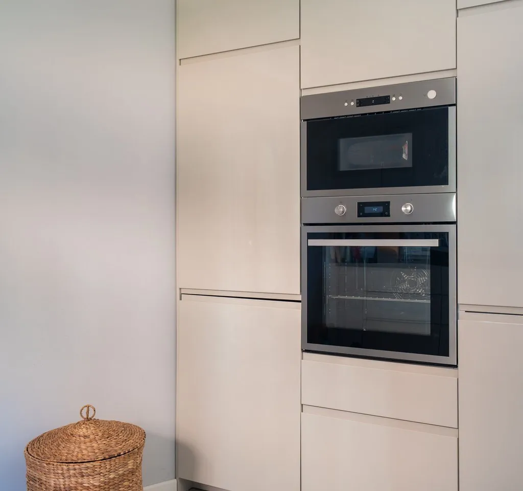 860b7916-1172-4626-b7cc-b7bc9b6aa645