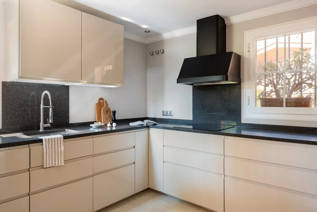 ecc8cfd6-3fda-461c-92b3-0e171bfcceb5