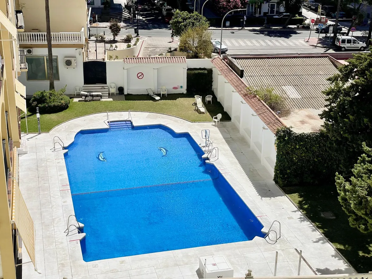 8f211f65-a148-458a-9496-32f8ca6f3101