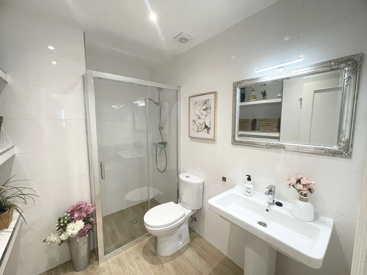 e7b7b2b4-4738-450b-9ebb-bcf6682924ef