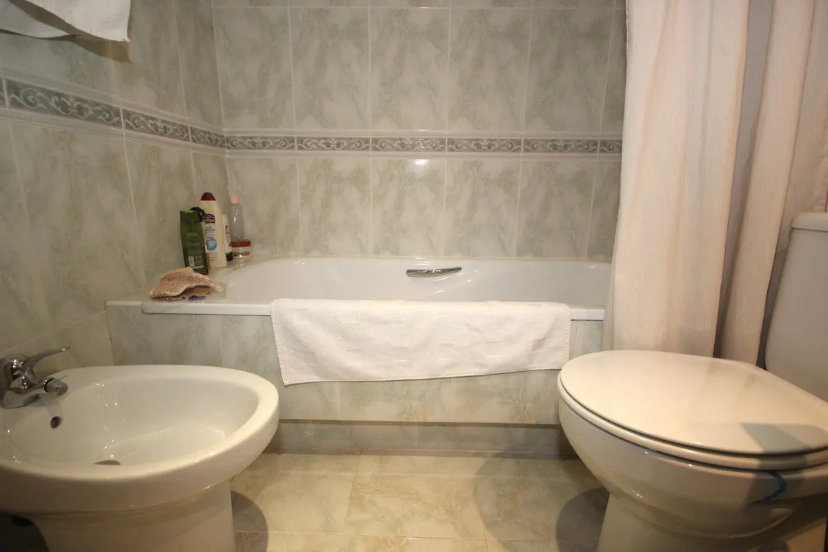 0cc144b2-12a3-4ca7-b286-a9b3f52ffe3d