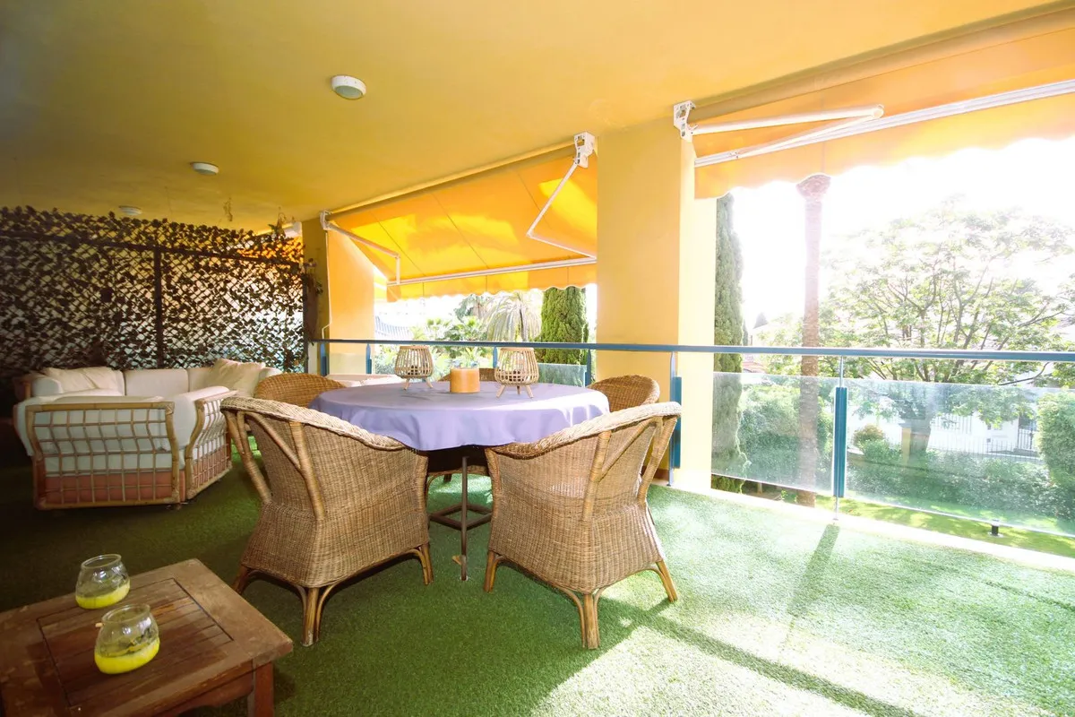 b5772747-8666-45d8-8361-6590ffbc4ac2