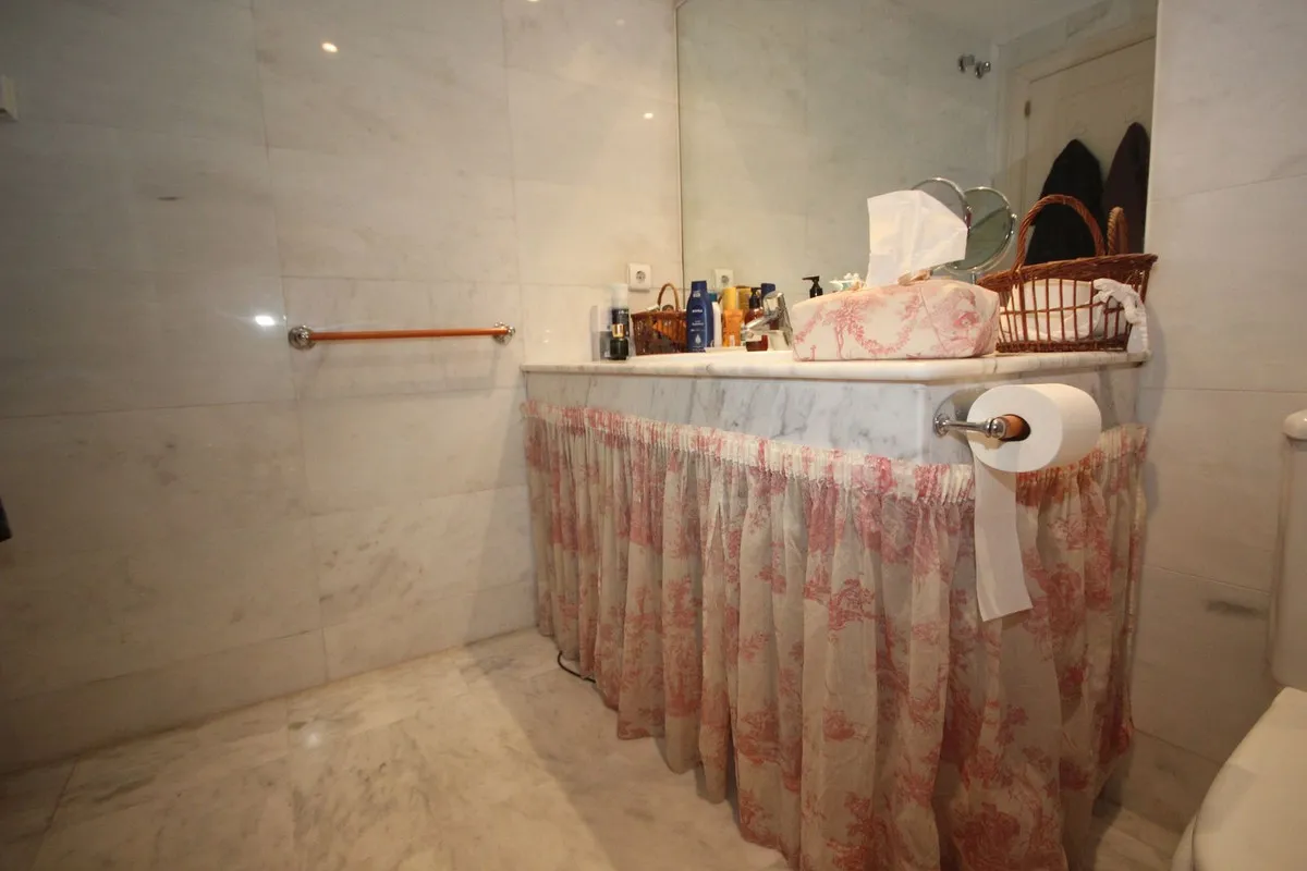 e6ca250f-d0be-44e4-8370-2d4599eea27f