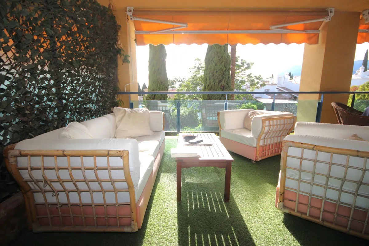 f1b8ecf5-afd8-4ebb-a486-1dbee7595730