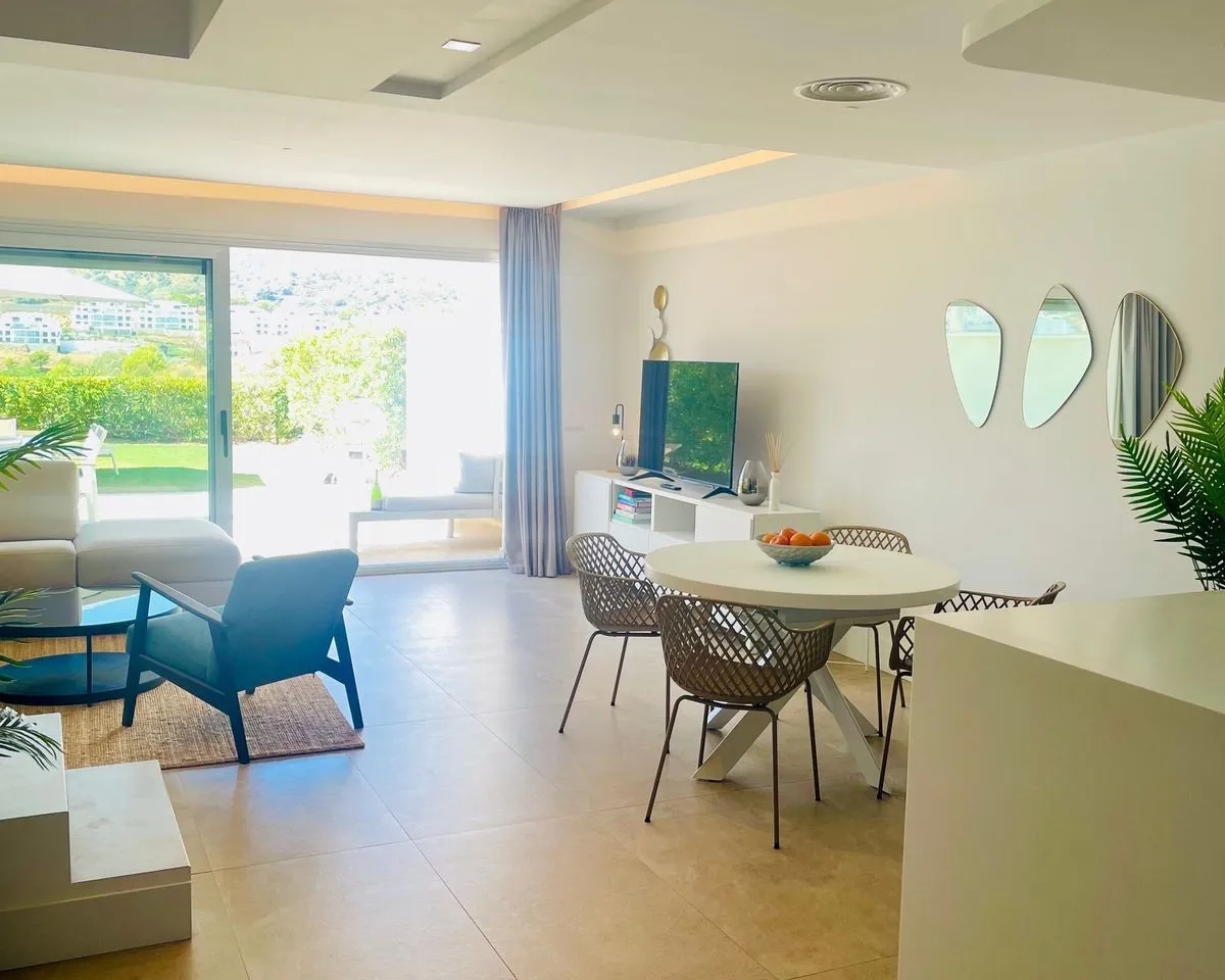 792ec596-55a8-4cf2-ba86-6d4f3af9c265