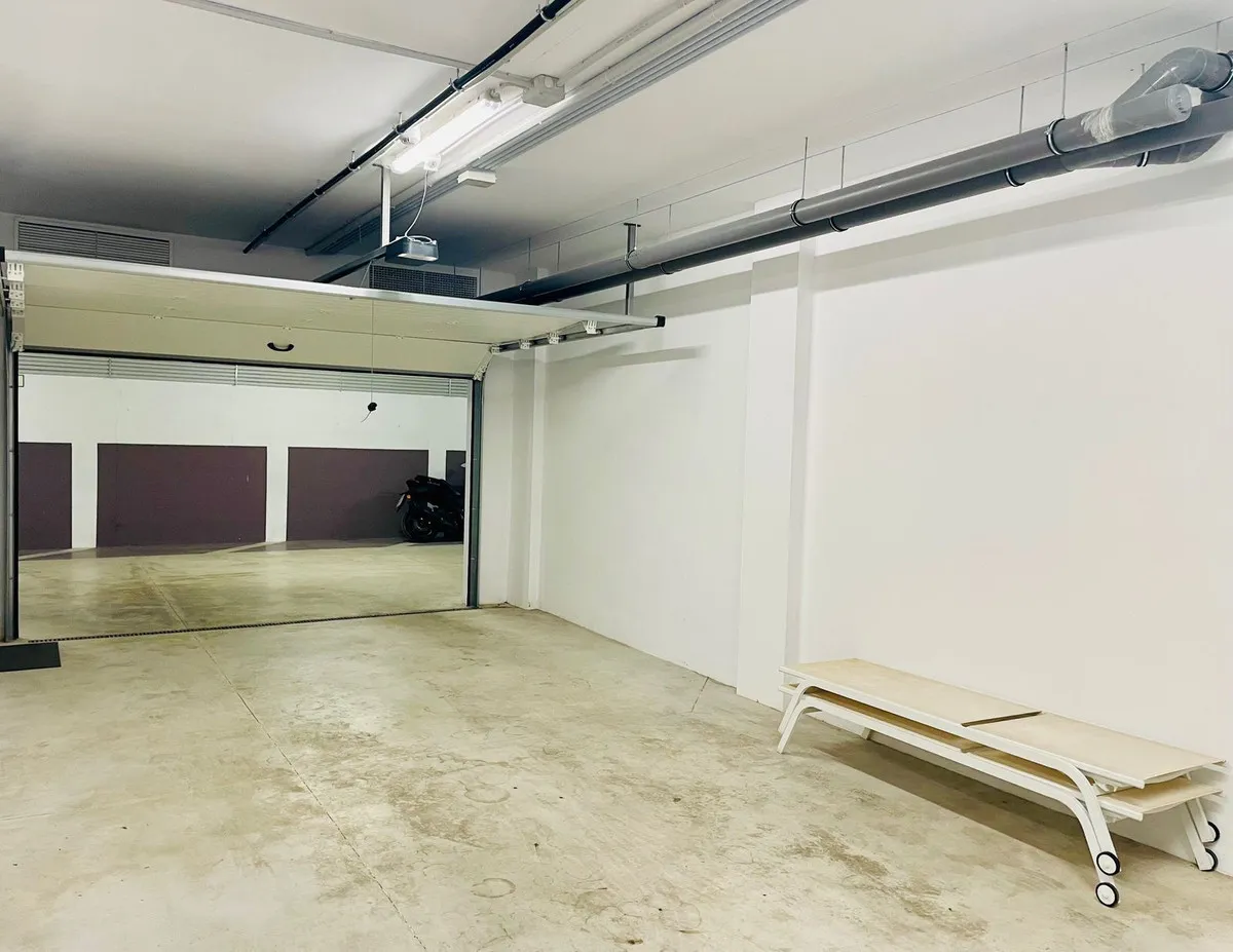 a195b284-7789-4c88-bc2b-9c06ea311ae5