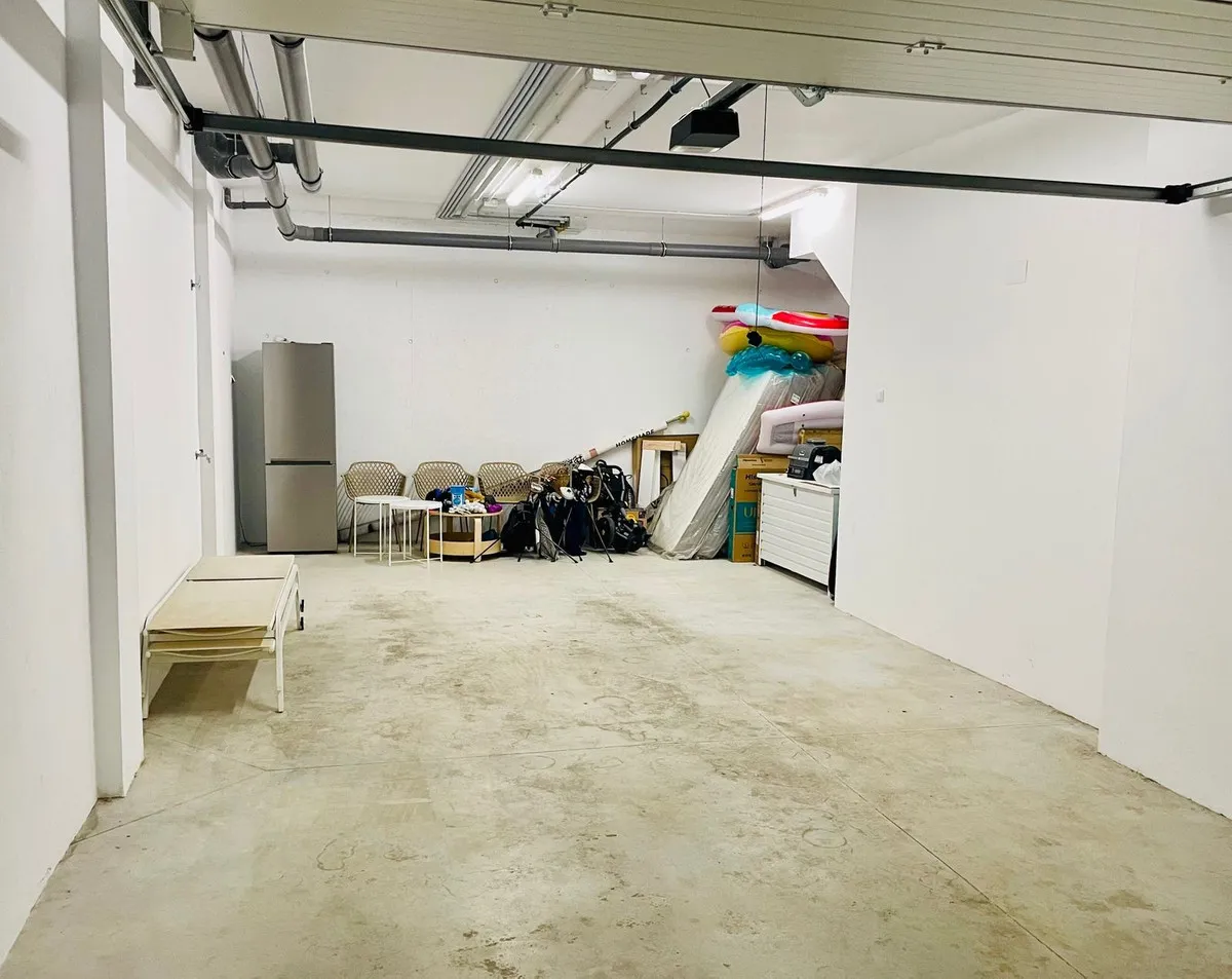 b9e45af5-7425-47ed-8c2c-015ff3c6f587