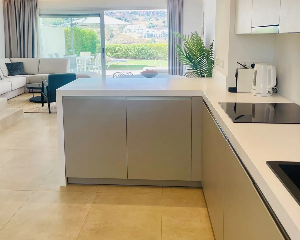 e30cecca-fde0-4e08-a6cb-d6e8e17670a1