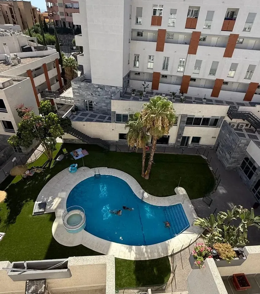 59d67c80-3643-4919-8895-3f070601d63a