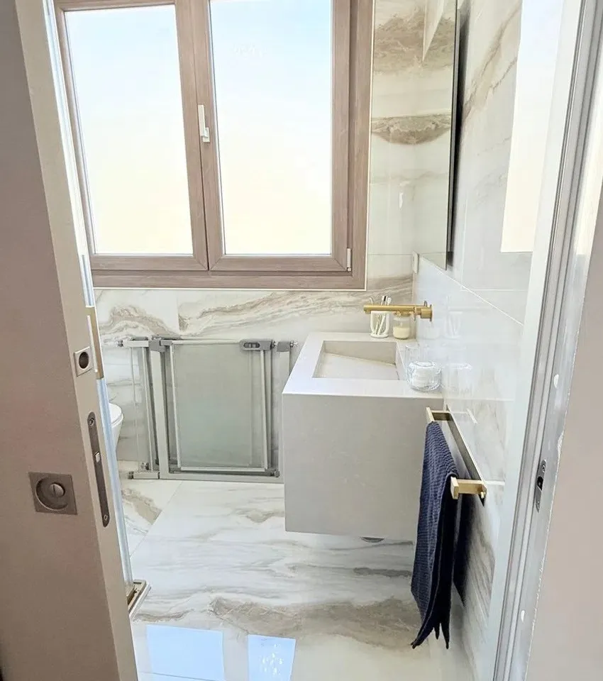 66eb1c1a-f713-4880-80b3-7eb1a17cc9a9