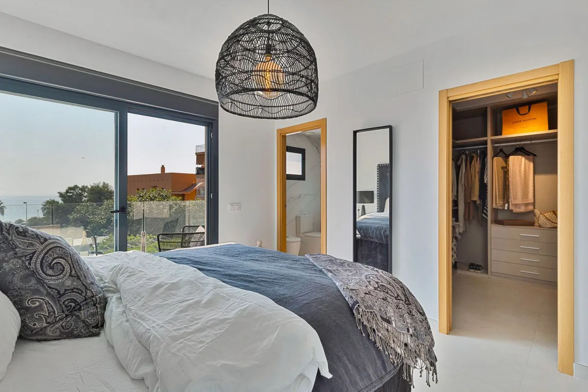 26a8f846-b514-479d-b575-7a9b0c787a7a