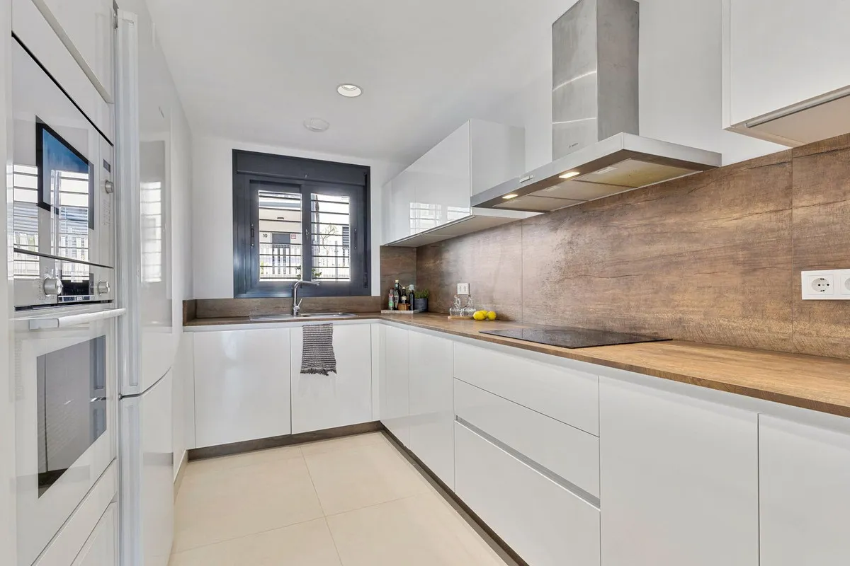 81368198-4238-451a-ab59-cdd47dfe835f