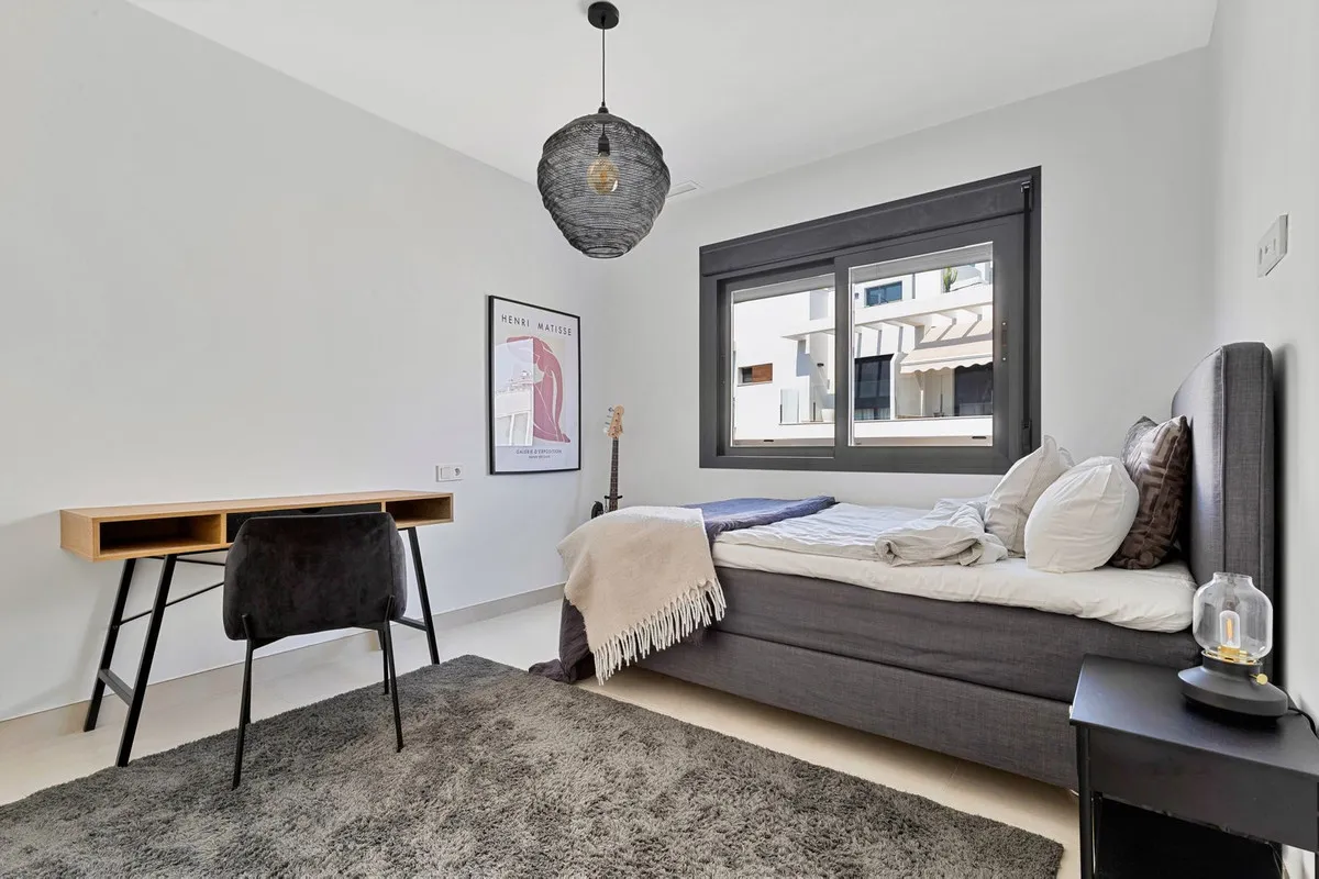 c690398a-07d1-4f5a-8be7-320bbb70e315