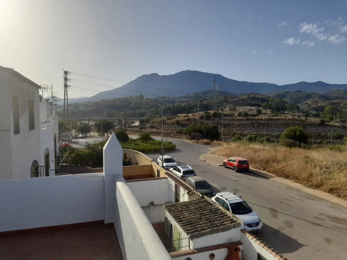 4b8858ee-300f-481d-a5e4-74b18ab86e3a