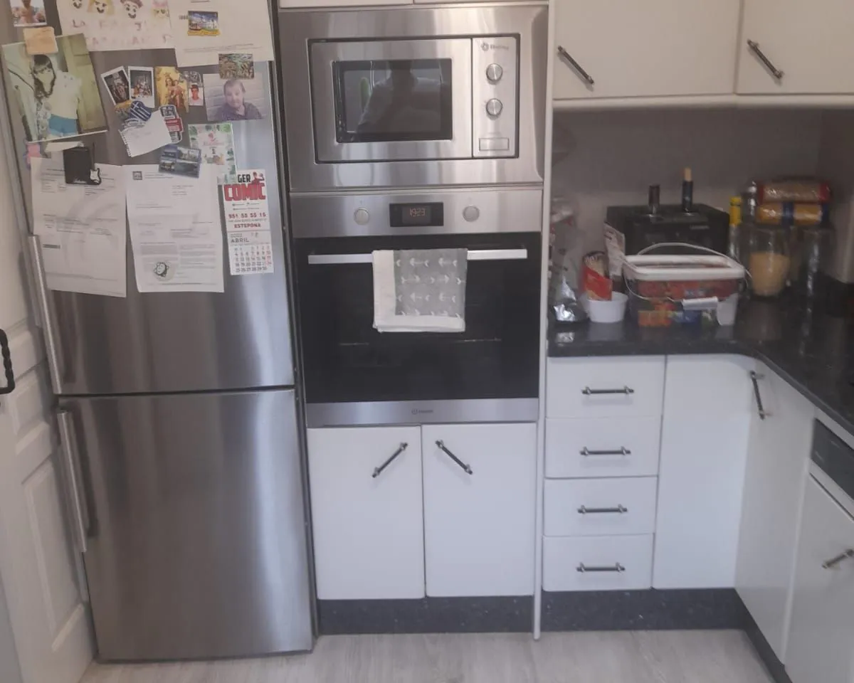 e7e42ada-21dc-472e-8c01-89d565ac2a93