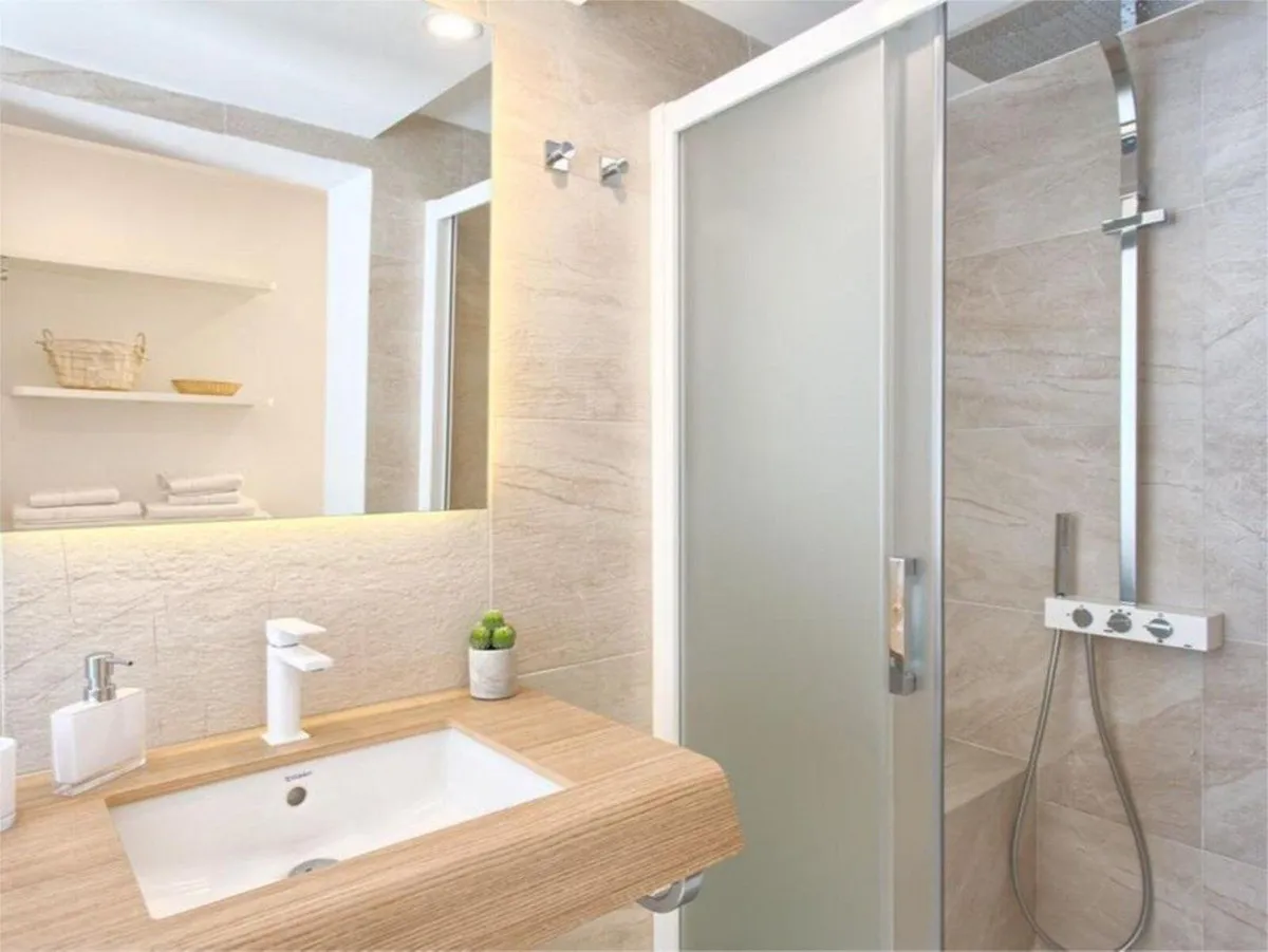 7e0d6a16-11d5-43d3-94e9-075f868dbef3