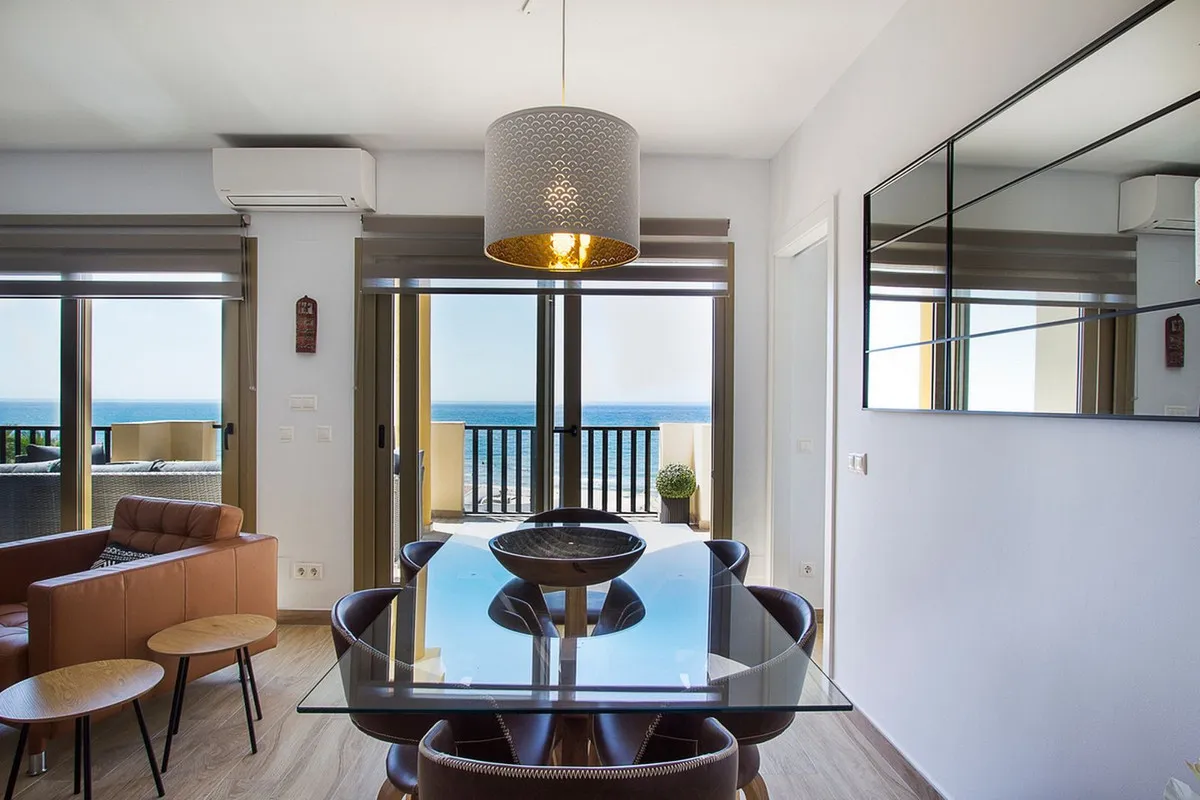 13268027-e10a-449f-b6b6-39d0f29ebd75