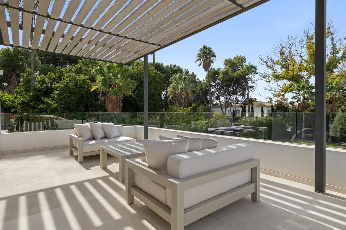 0494792a-5bc3-448f-83d8-c41a568e4d1c