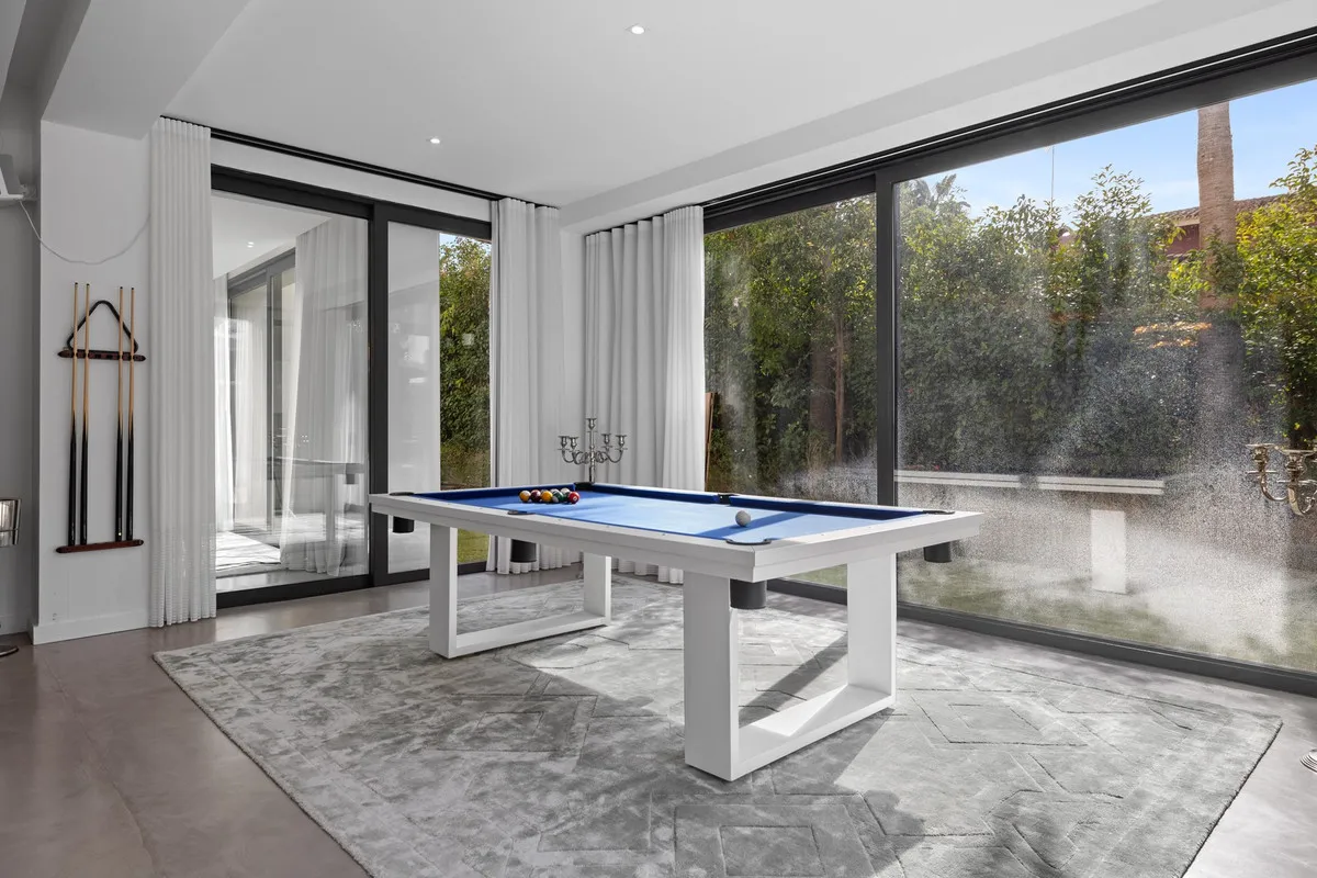 3f21aa84-decb-4827-83e5-617b57faee15