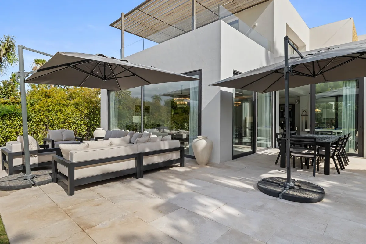 5c187418-e641-4969-811a-b8b1f619cffe