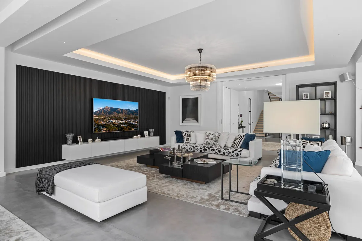 5d89b2e7-9d9e-444f-92c7-ccf4bb063be6