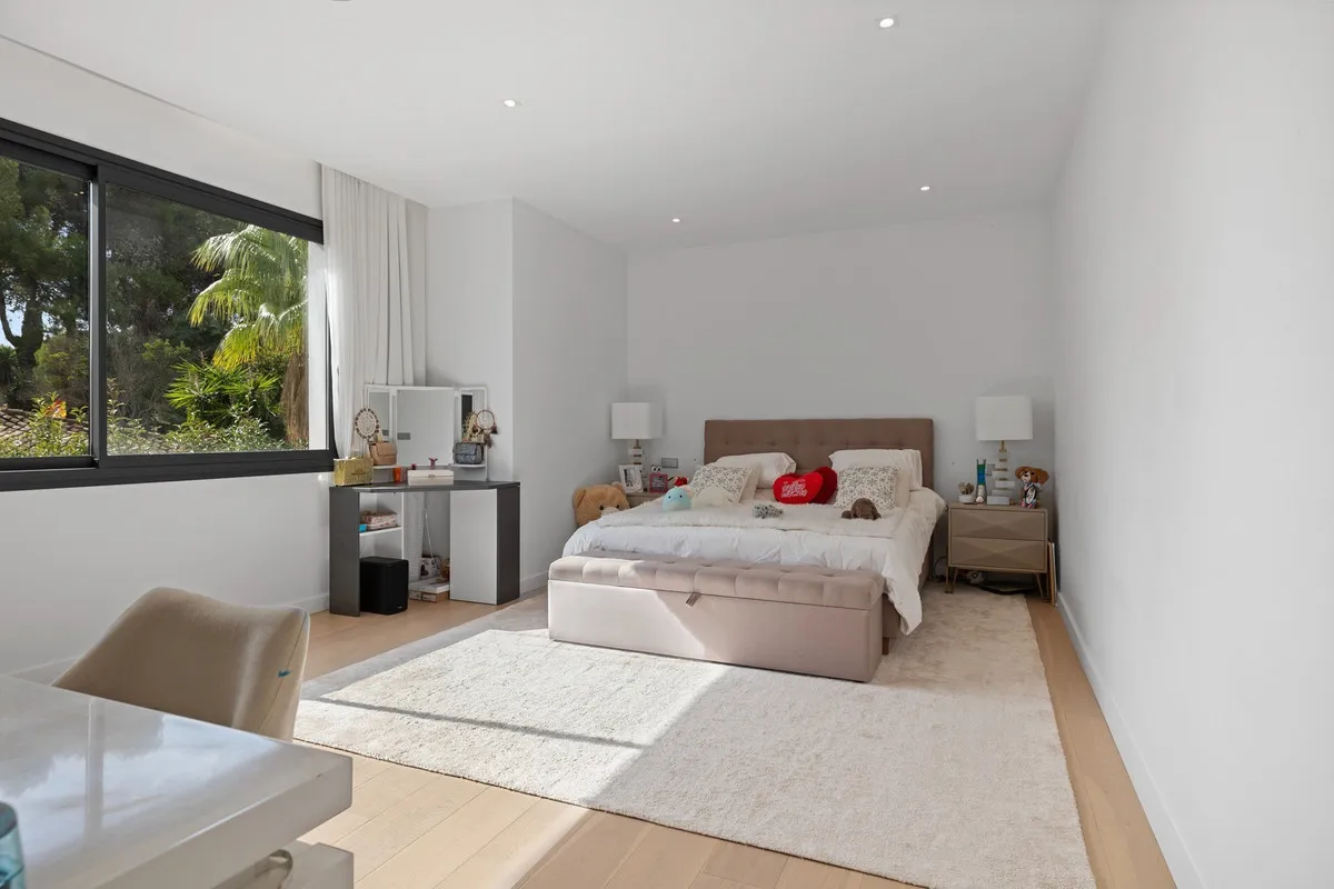 94a54881-4505-4838-8380-f216b7e2a17d