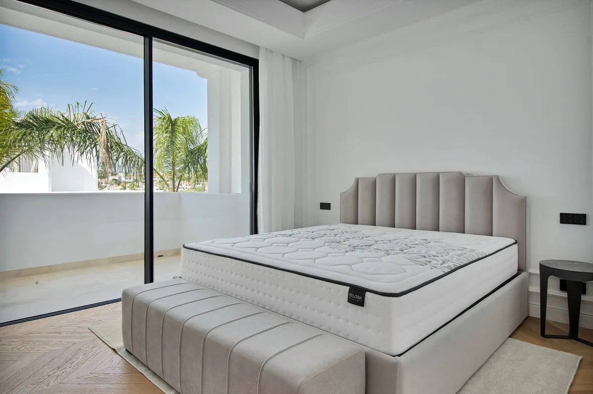 40bf0bcb-7244-4a99-babe-4afc5fae9e01